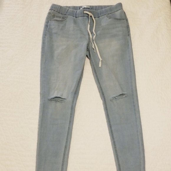 Jeans - Picture 1 of 1